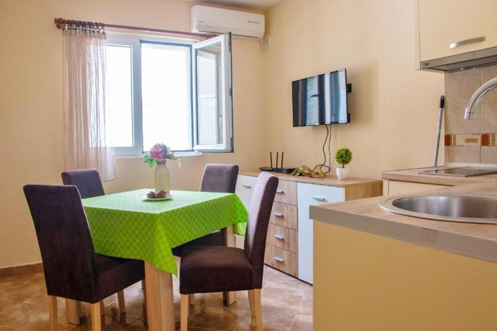 Veron Apartments Kotor Room photo